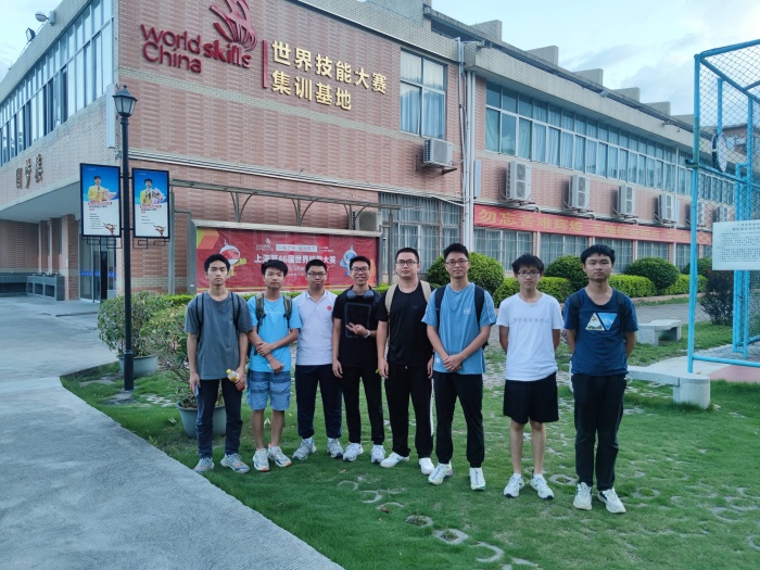 与高校技能精英同台竞技，中山中专学生在“图学界的奥林匹克”中获三个一等奖